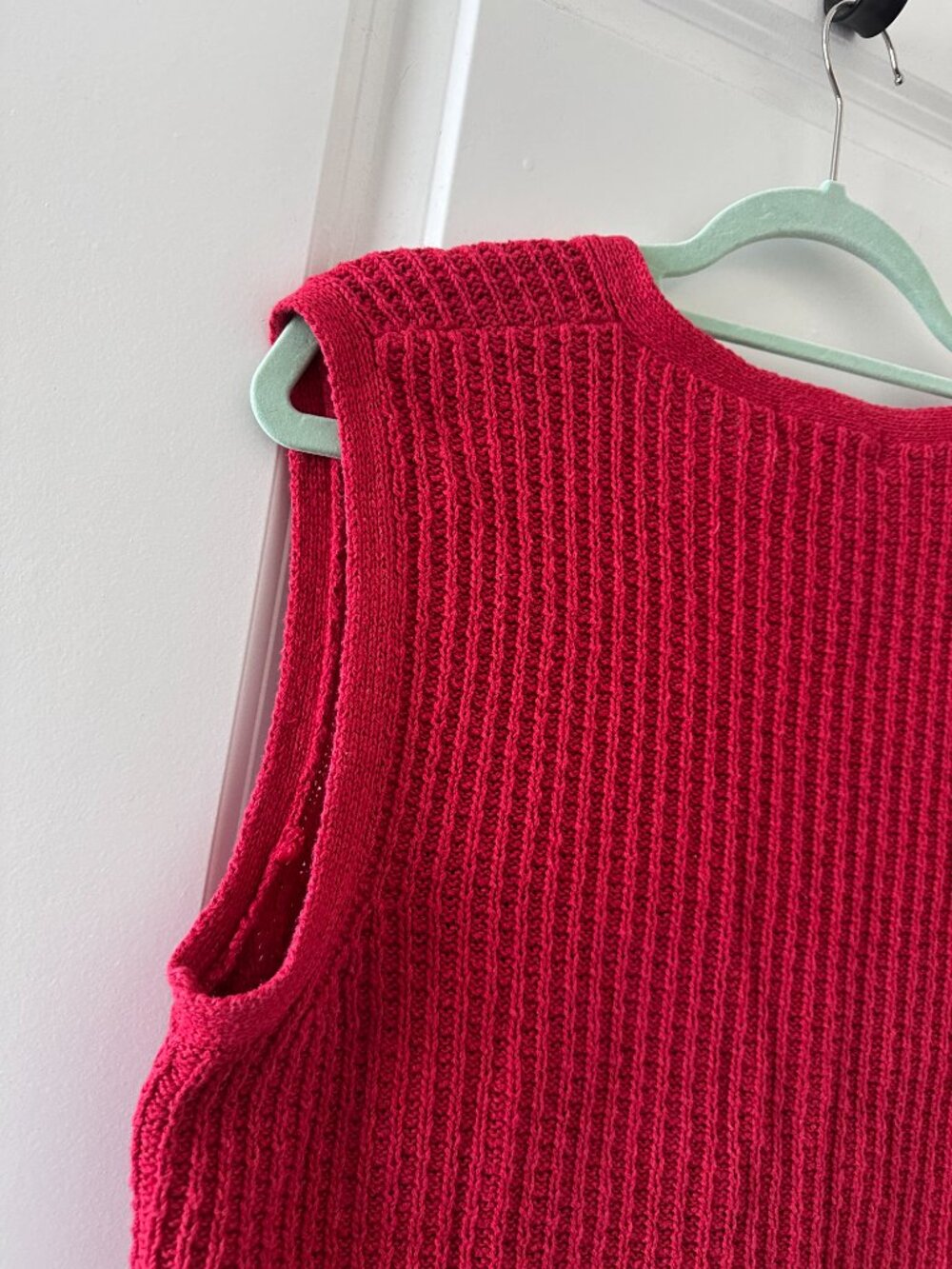 Vintage 90s Eddie Bauer Red Knit Linen Blend Sweater Vest Women's Size Medium - Picture 9 of 16